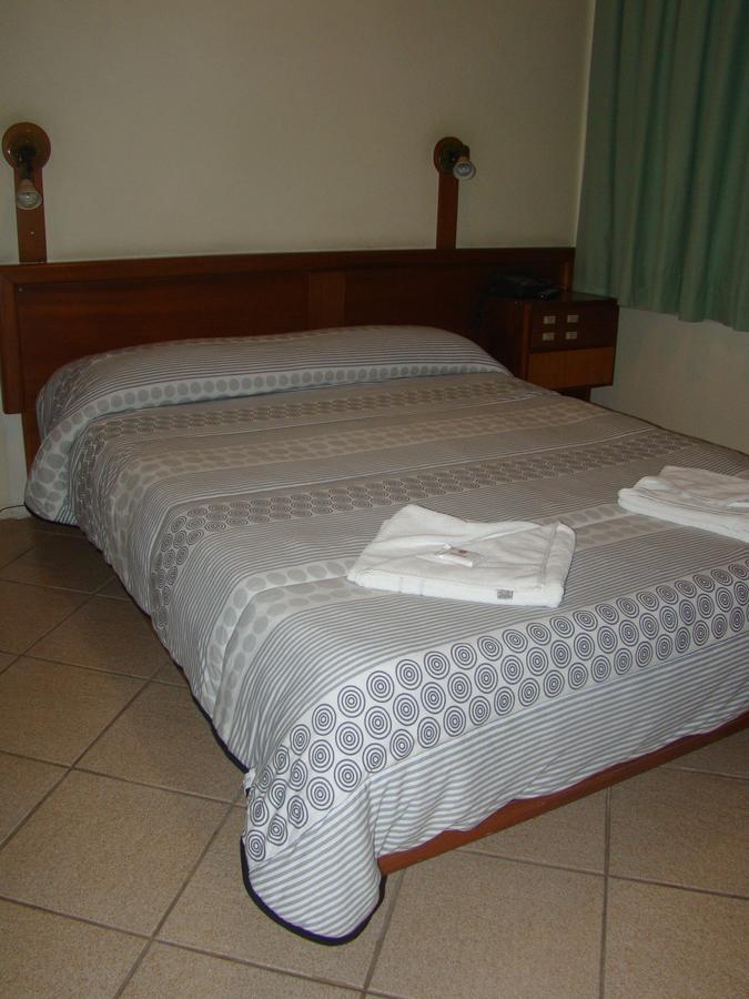 Geranium Hotel Блуменау Экстерьер фото